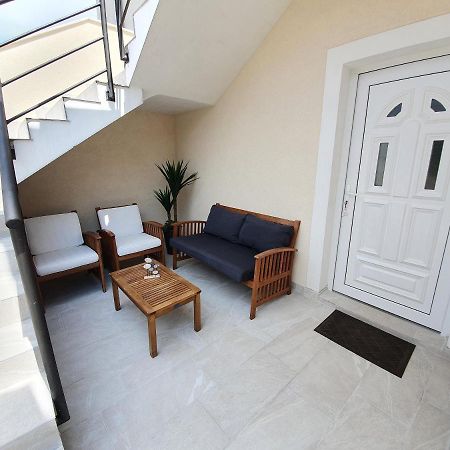 Apartments Dora Вантачичи Екстериор снимка