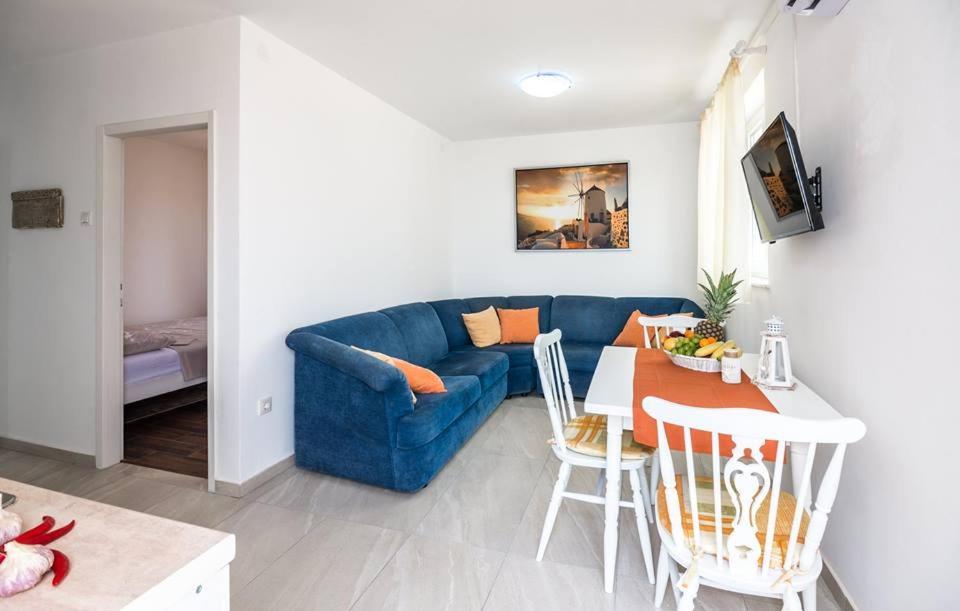 Apartments Dora Вантачичи Екстериор снимка