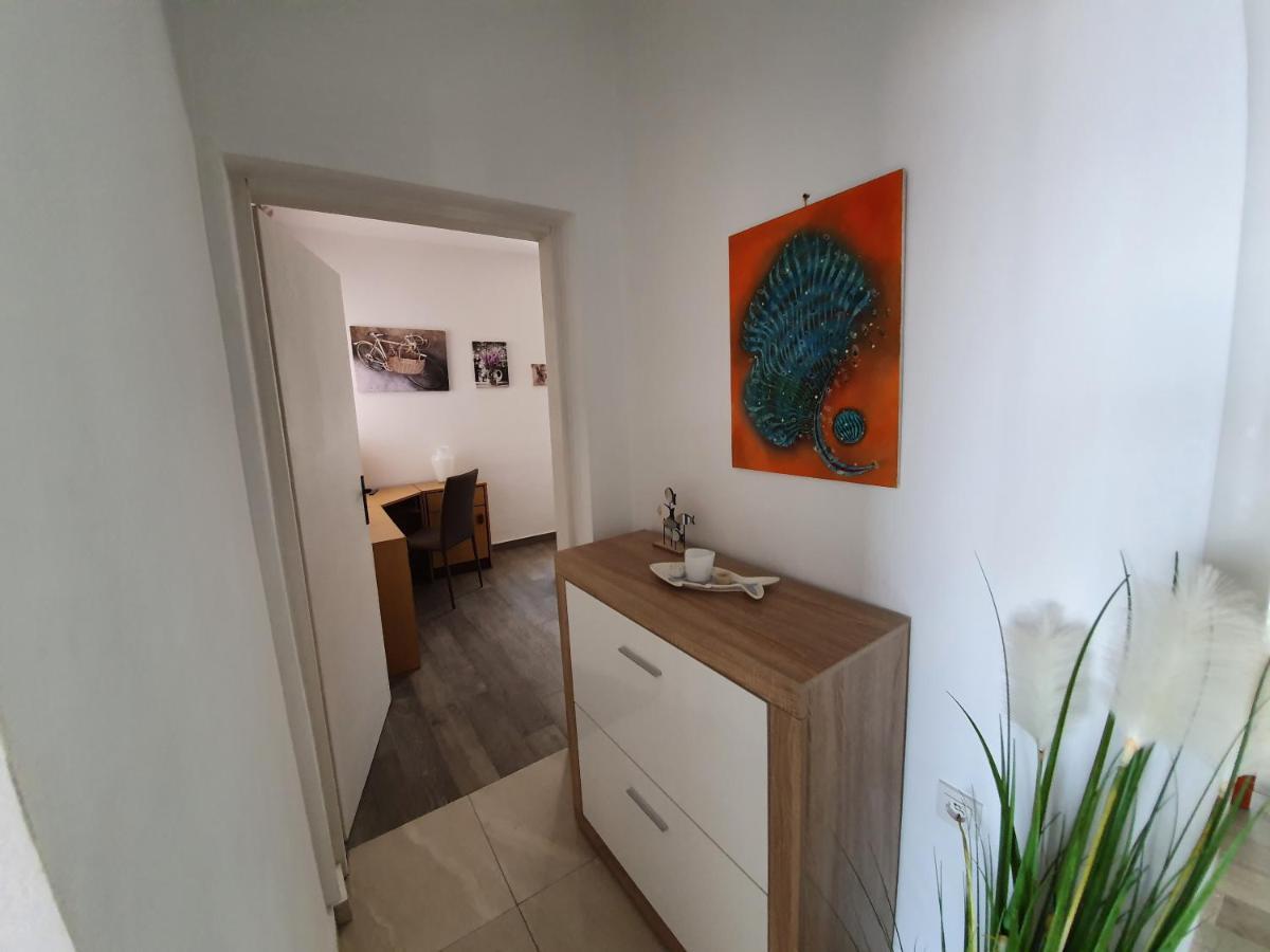 Apartments Dora Вантачичи Екстериор снимка