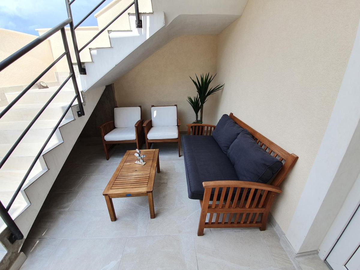 Apartments Dora Вантачичи Екстериор снимка