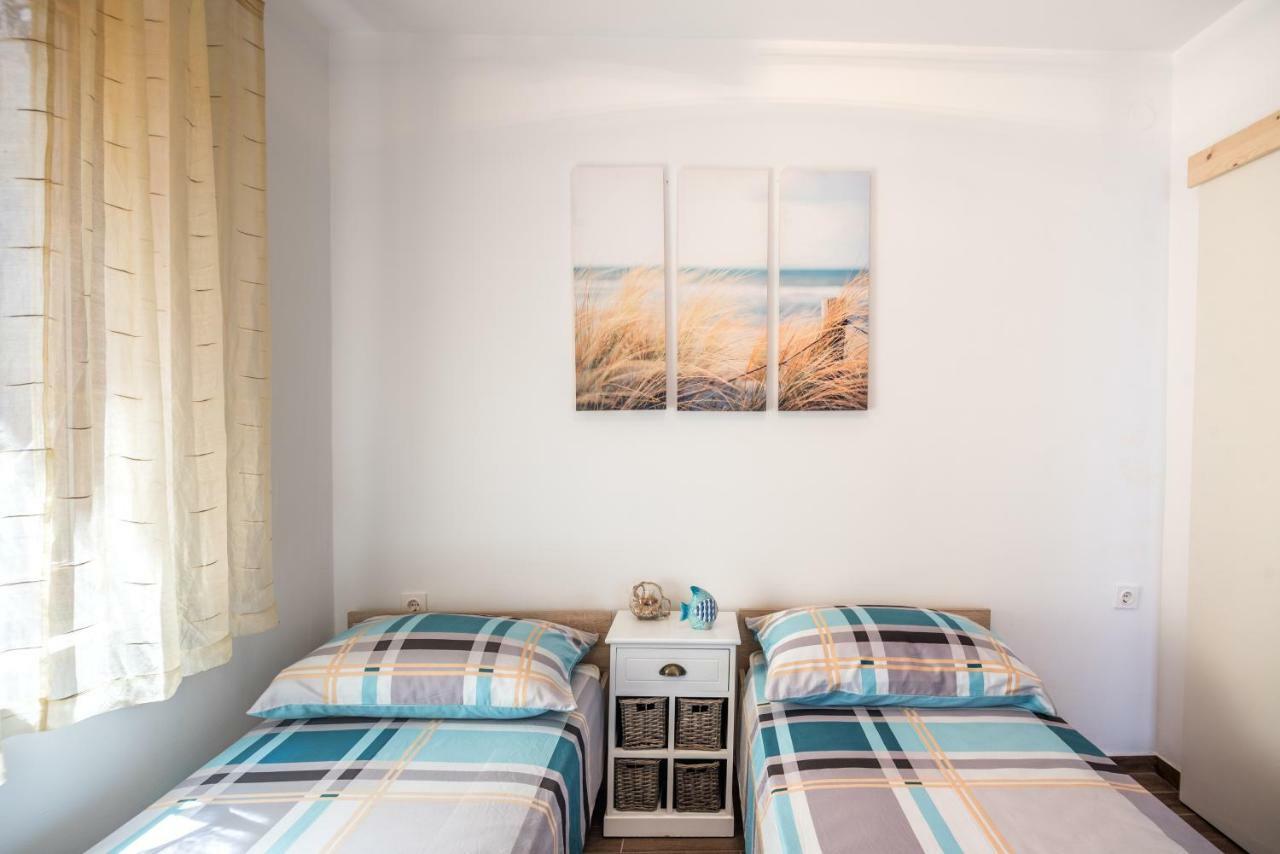 Apartments Dora Вантачичи Екстериор снимка